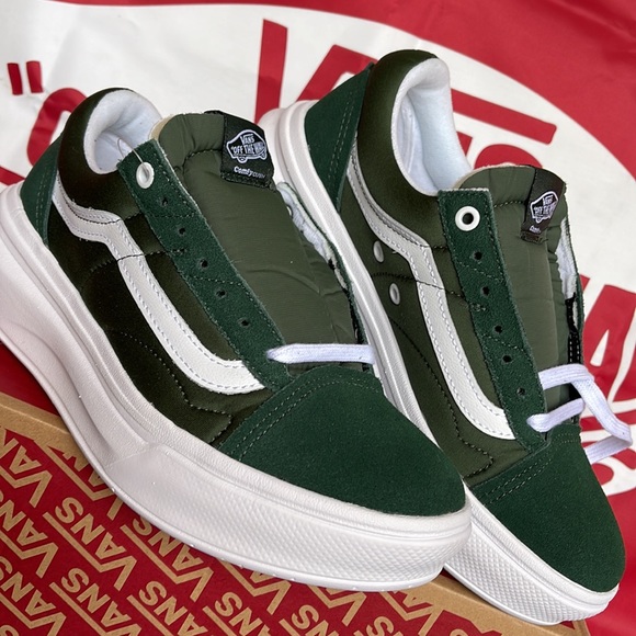 Vans Men’s Old Skool Over
Dark Green/White
VNOA7Q5EDGY
sneakers - Platforms - Picture 10 of 16